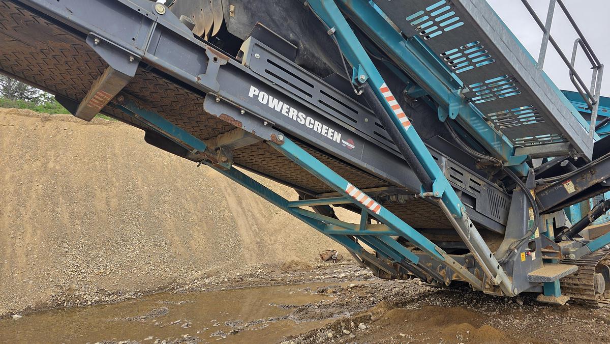 Used 2015 Powerscreen Chieftain 1700