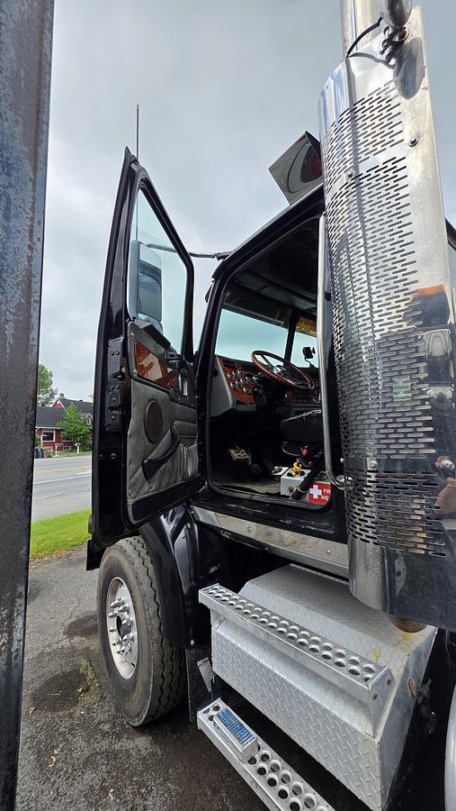Used 2012 Western Star 4900SA
