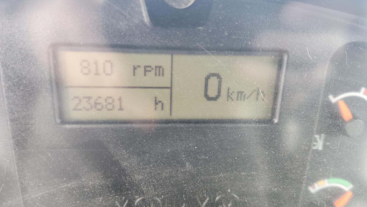 Used 2006 Volvo G740B