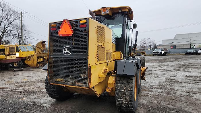 Used 2006 John Deere 772D