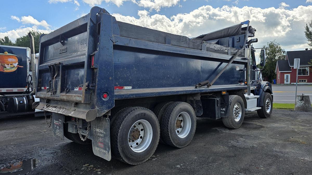 Used 2012 Freightliner Coronado