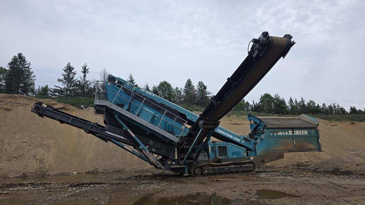 Used 2015 Powerscreen Chieftain 1700