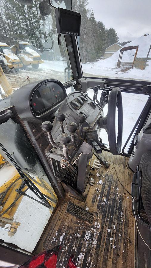 Used 2012 Volvo G970