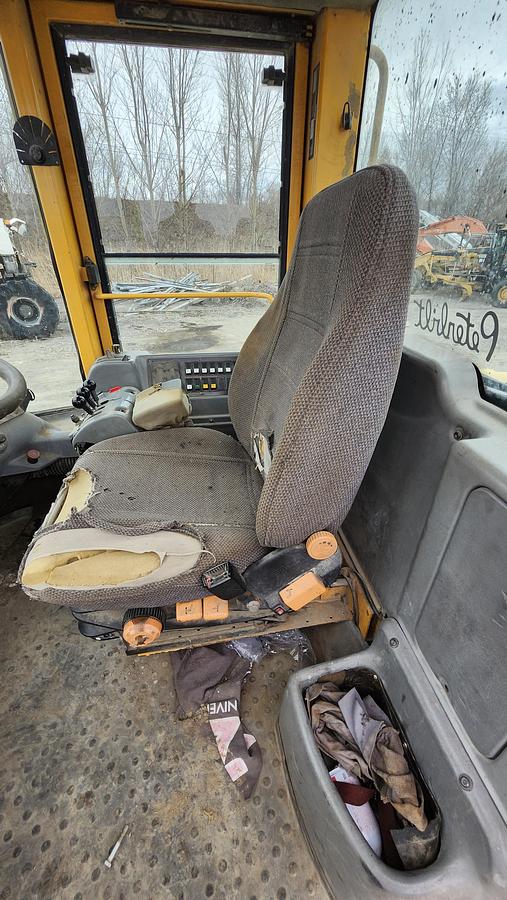 Used 2001 Volvo L90D