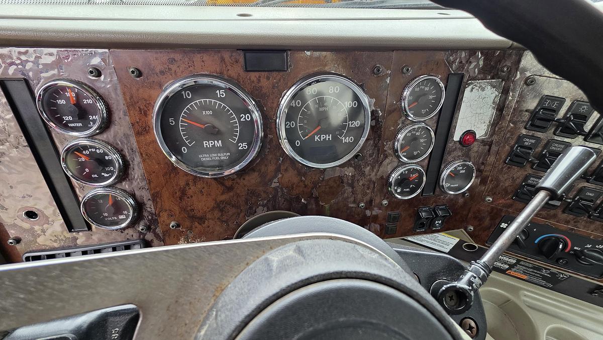 Used 2011 International Paystar 5000