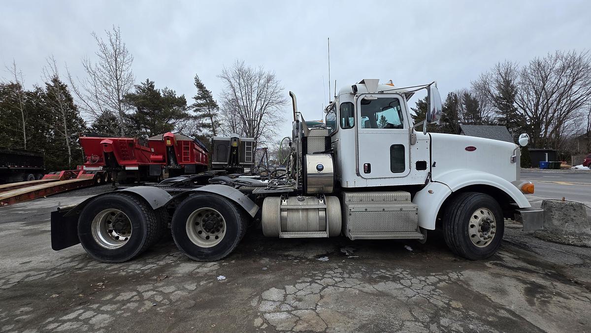 Used 2011 Peterbilt 378