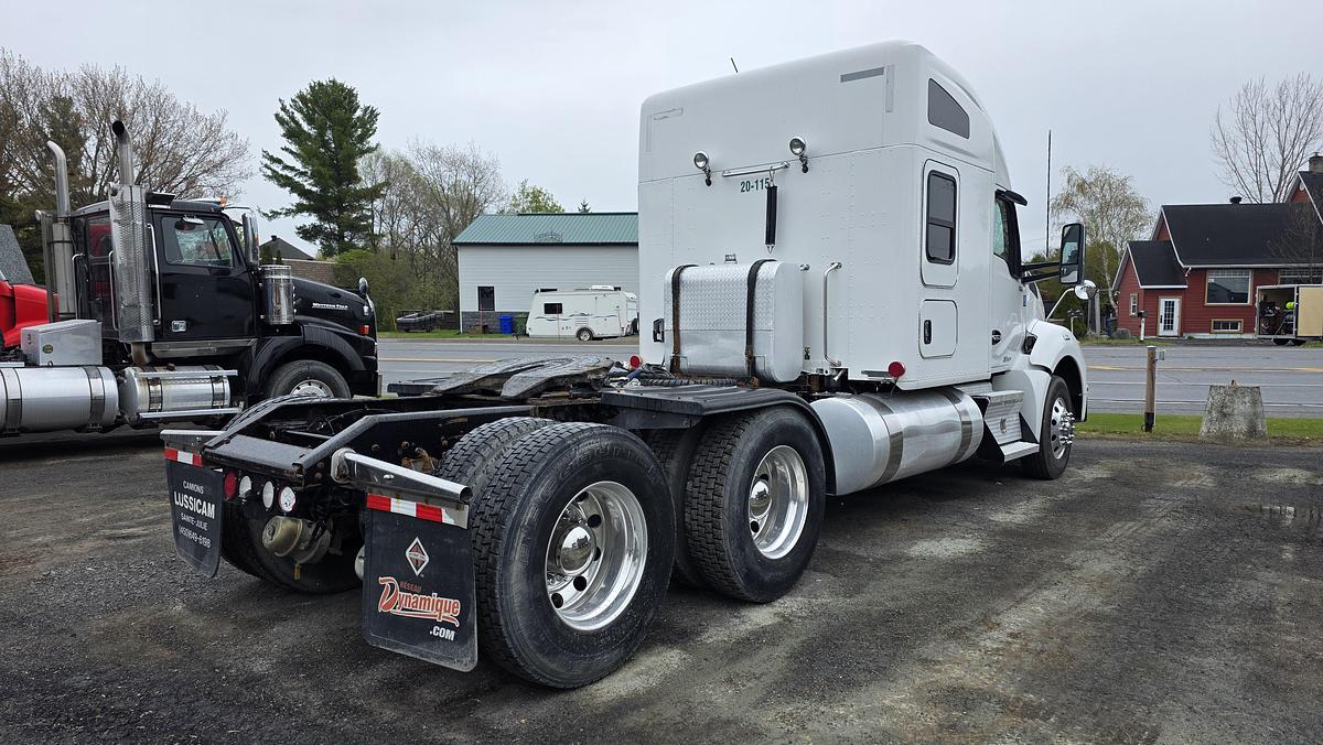 Used 2020 Kenworth T880