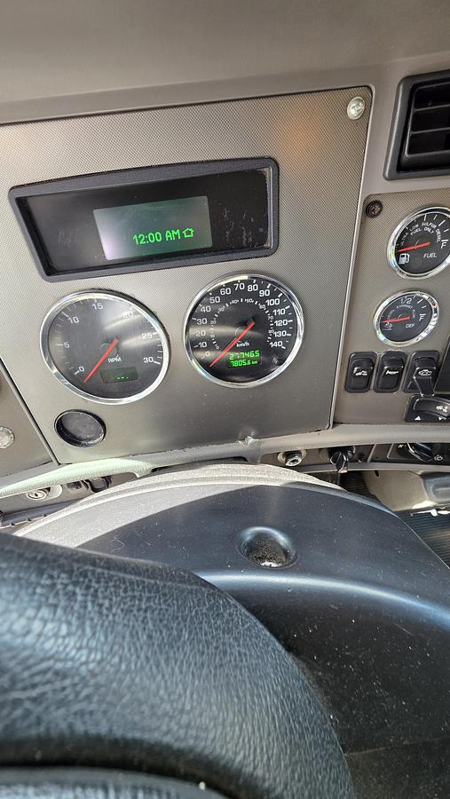 Used 2018 Kenworth T370