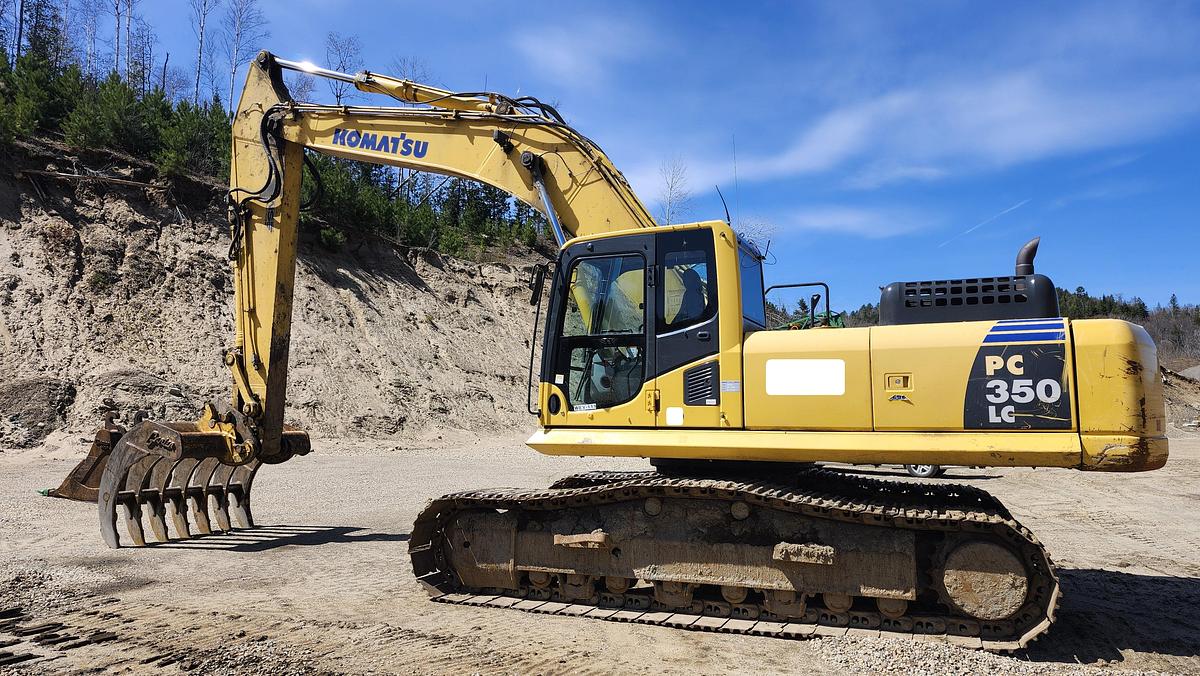 Used 2017 Komatsu PC350LC8
