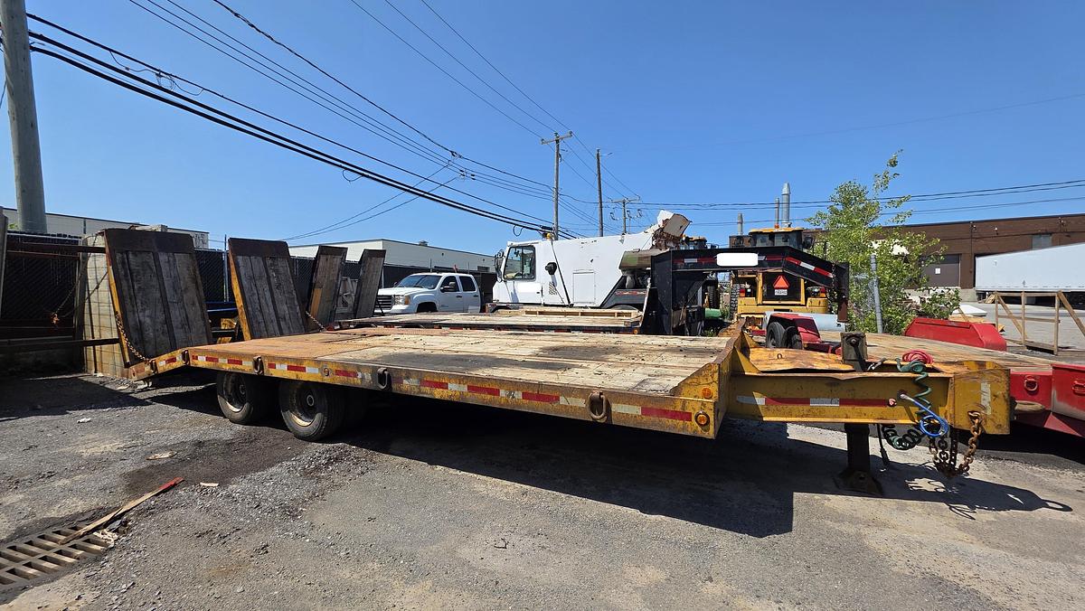 Used 2003 Talbert Tag 2 - 20 tons