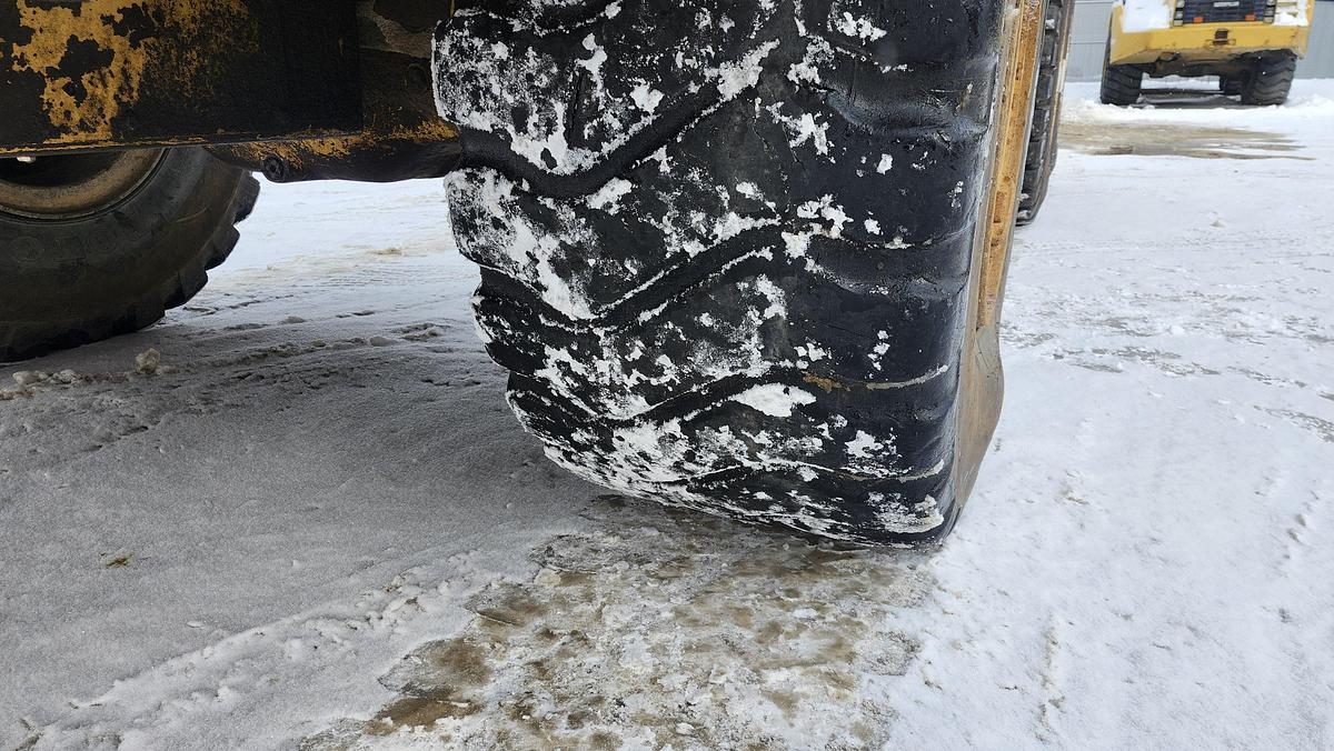 Used 2007 Caterpillar 730