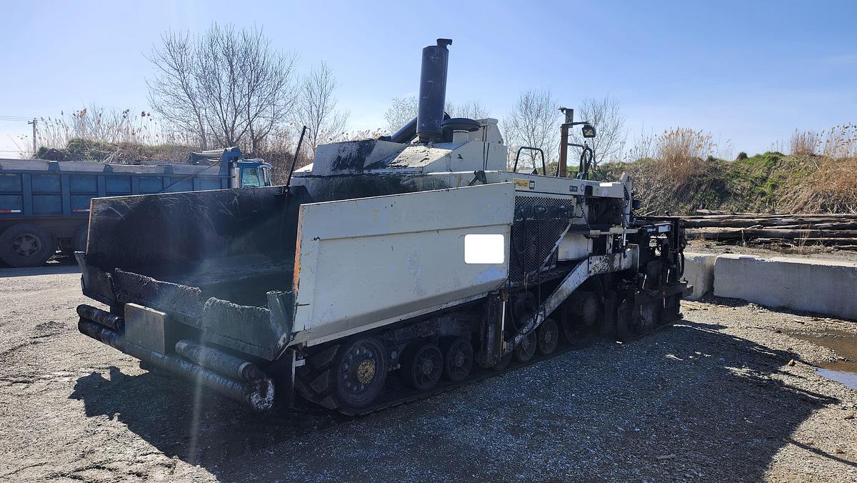 Used 2010 Caterpillar AP-1055D