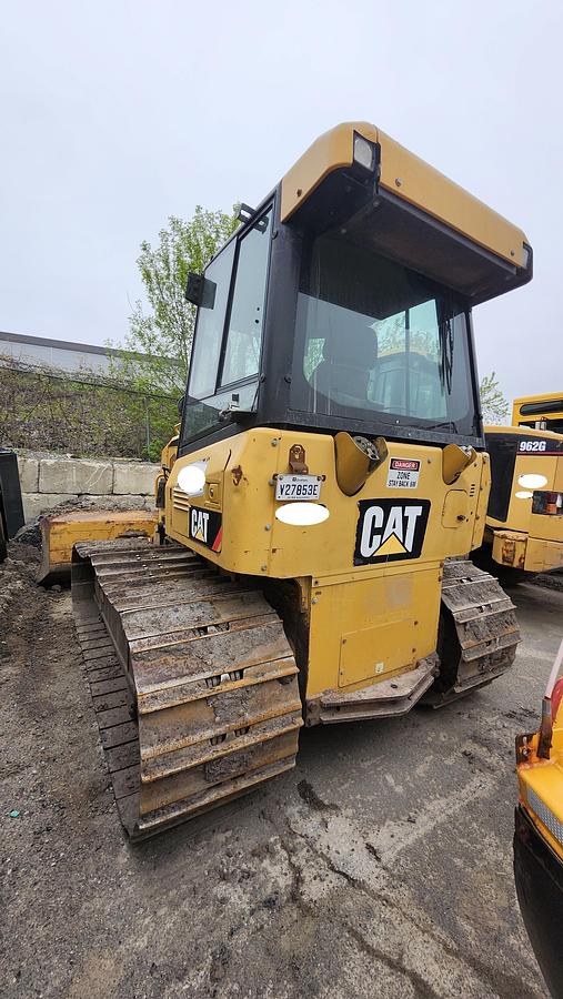 Used 2011 Caterpillar D4K LGP