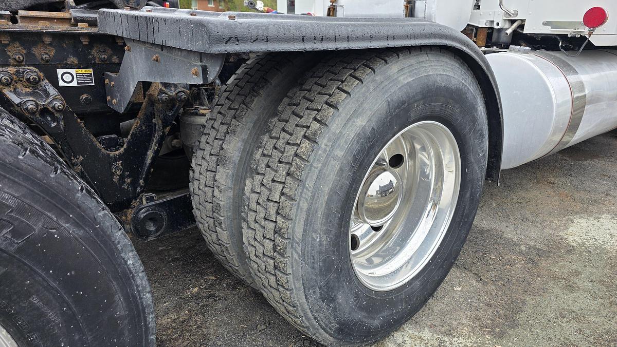 Used 2020 Kenworth T880