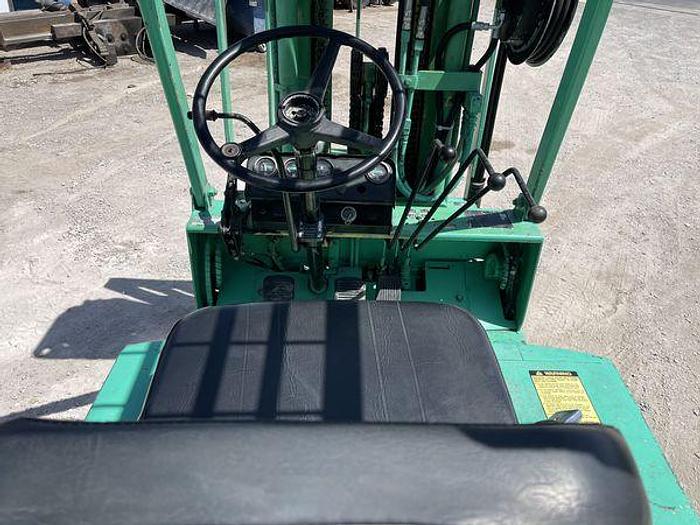 Used Mitsubishi FGC25 Forklift