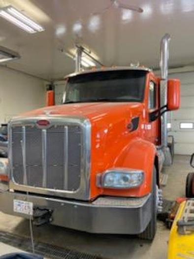 Used 2015 PETERBILT 567 SMALL BUNK HEAVY SPEC 6X4