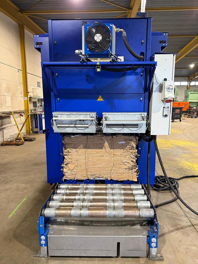 Used 2022 STRAUTMANN Baler BaleTainer