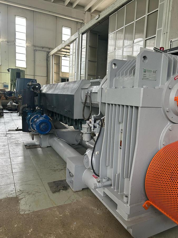 Used USED TECNOVA EXTRUSION LINE 130 mm.500-600 kg/h