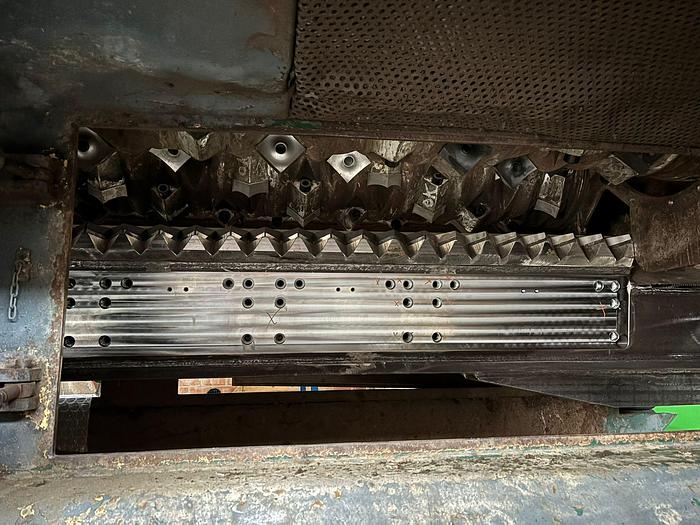 Refurbished VECOPLAN VNZ 3000 TWIN SHAFT 264 KW