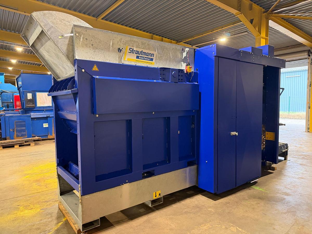 Used 2022 STRAUTMANN Baler BaleTainer