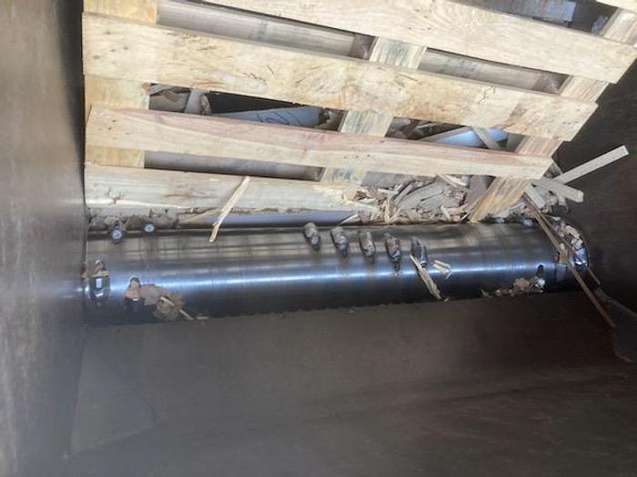 Used UNTHA SINGLE SHAFT USED SHREDDER 1400 mm. 60 kW