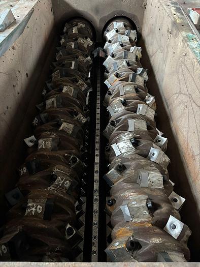 Refurbished VECOPLAN VNZ 3000 TWIN SHAFT 264 KW