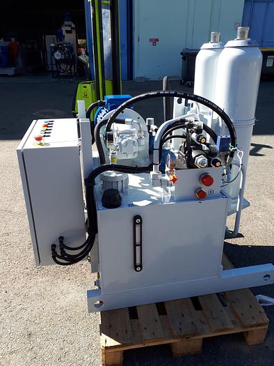 SEMI-AUTOMATIC SCREENCHANGERS Ø 30-400 mm.