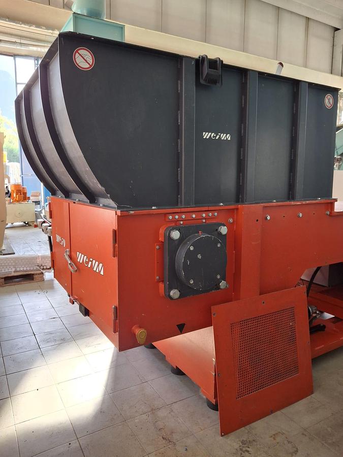 Refurbished single shaft shredder 1500 mm 90 kw weima 2015