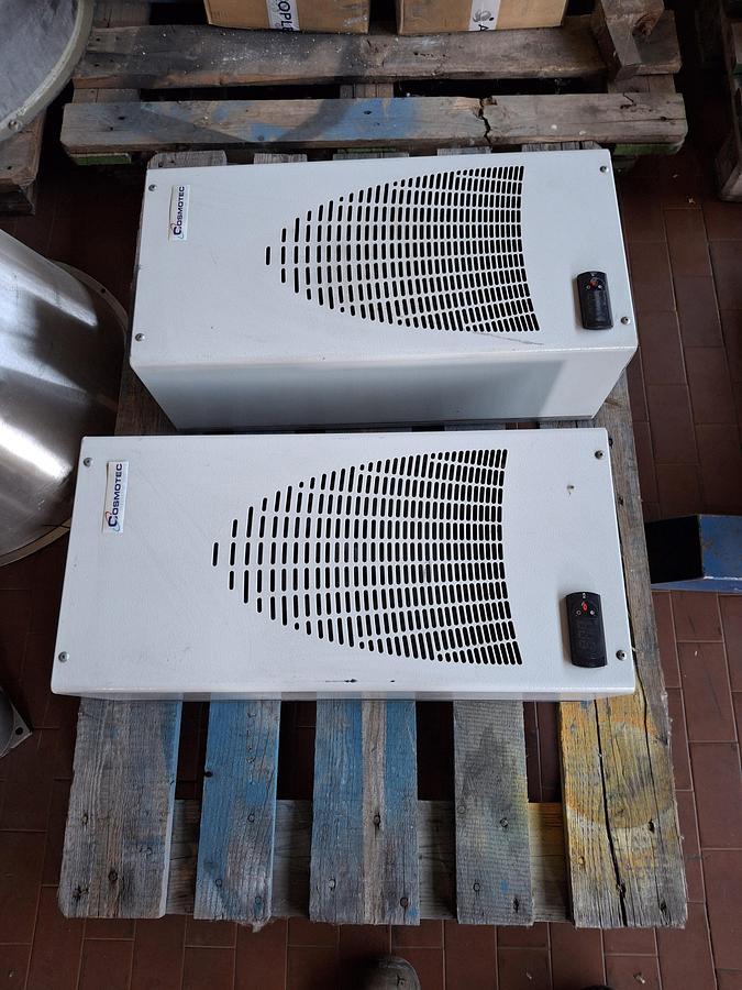 Refurbished twin-screw compounding extruder COMAC EBC60 co-rotating 60 mm diam. 42 L/D