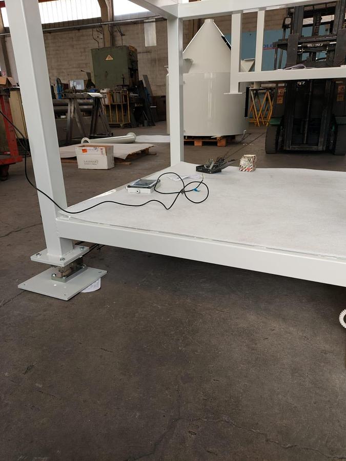 GE585 BAG FILLING STATION WITH LIFTING AUGER