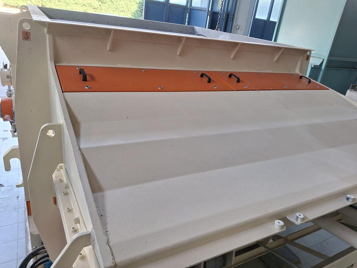 Refurbished vecoplan vaz 2500 HiTorque MNF-T 247 kw or 203 kw drive top ram reconditioned - Atex