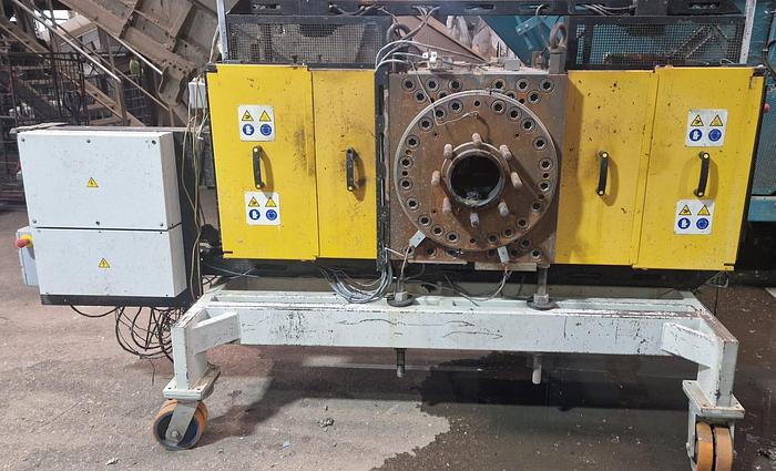 Used 2017 BD PLAST BDO 400 mm.diameter SEMI AUTOMATIC