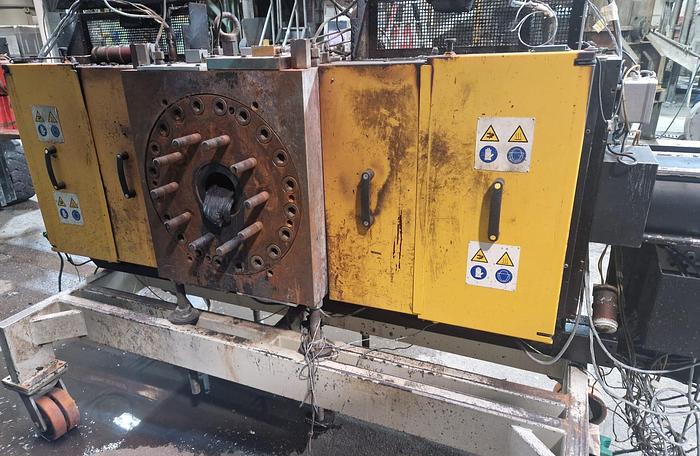 Used 2017 BD PLAST BDO 400 mm.diameter SEMI AUTOMATIC