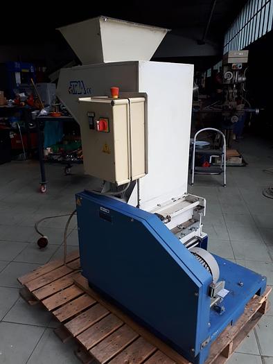 Refurbished TRIA GRANULATOR 42-20 400 mm.4 kw