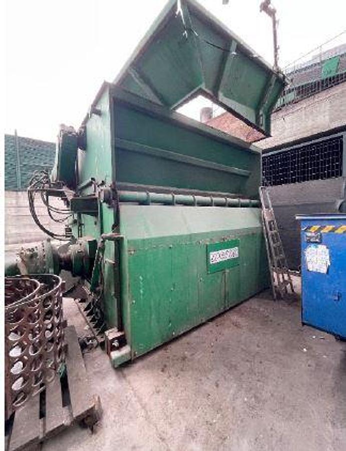 Used 2017 WEIMA single shaft shredder WFC2500