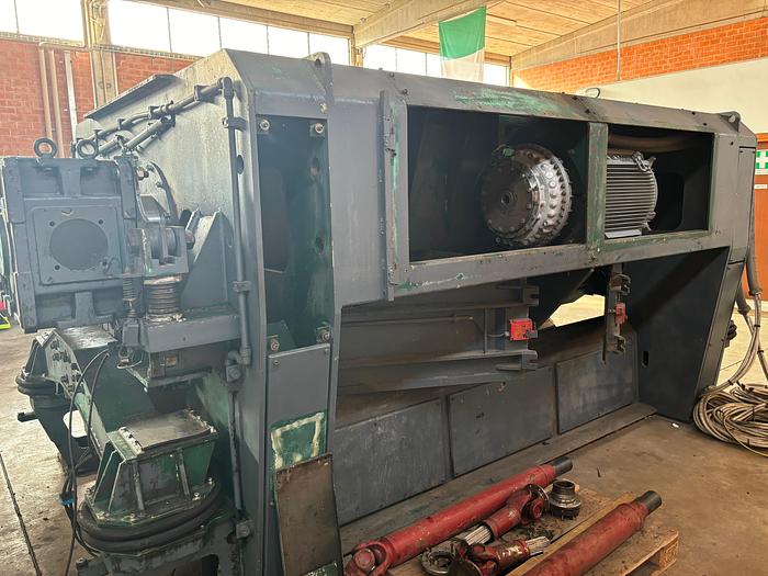 Refurbished VECOPLAN TWIN SHAFT SHREDDER 220 KW VNZ 3000 double-rotor shredder