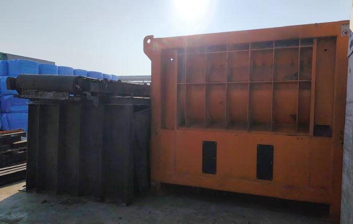 Used DOPPSTADT single shaft shredder DW 206 Ceron