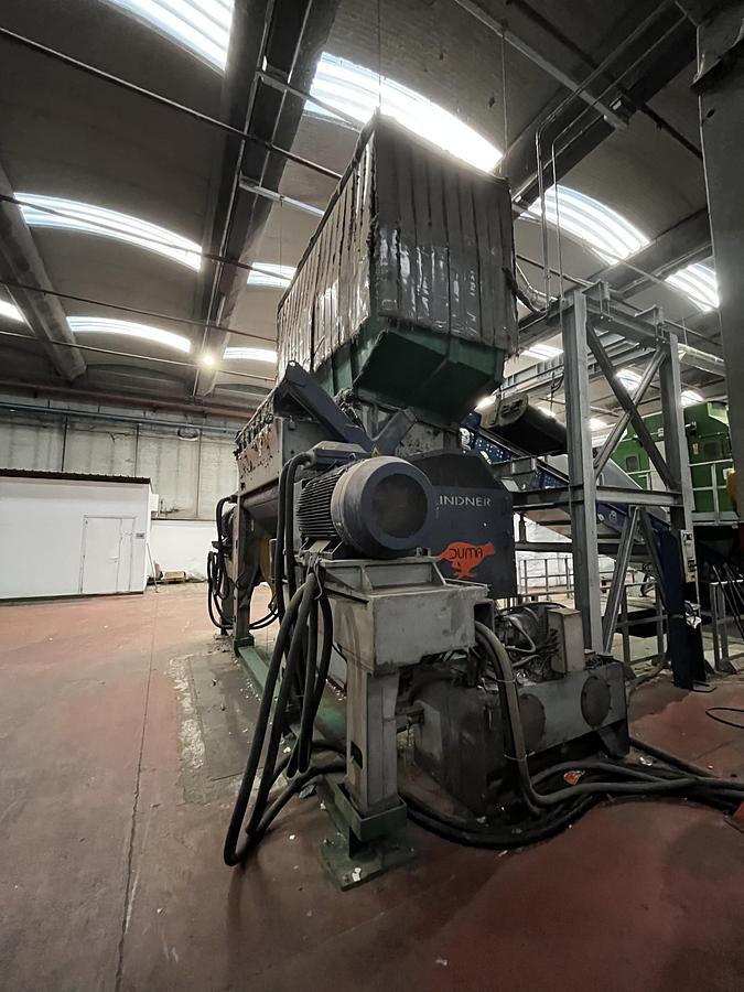 Used 2005 Lindner Single shaft shredder Komet 2200