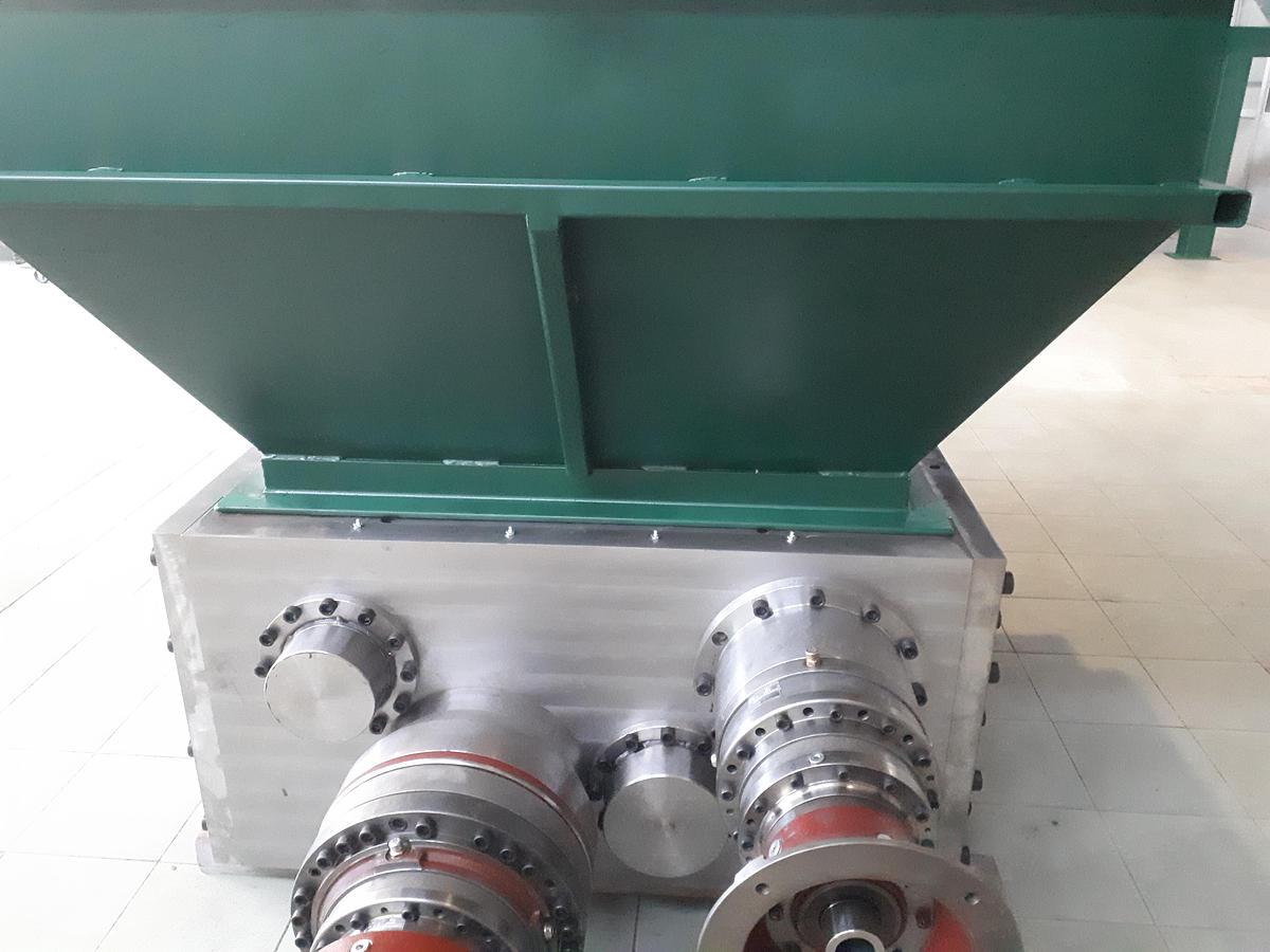 ALL PURPOSE STURDY SHREDDER 1.500 mm 2x45 + 2 x 22 kw