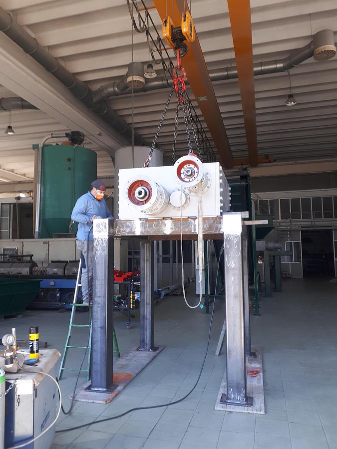 ALL PURPOSE STURDY SHREDDER 1.500 mm 2x45 + 2 x 22 kw