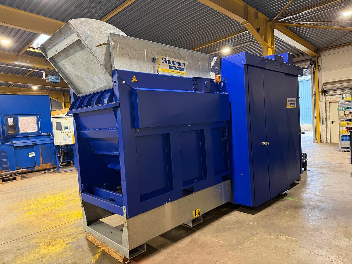 Used 2022 STRAUTMANN Baler BaleTainer