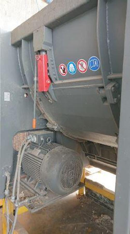 Used UNTHA single shaft shredder QR 1400 1 x 55 kW