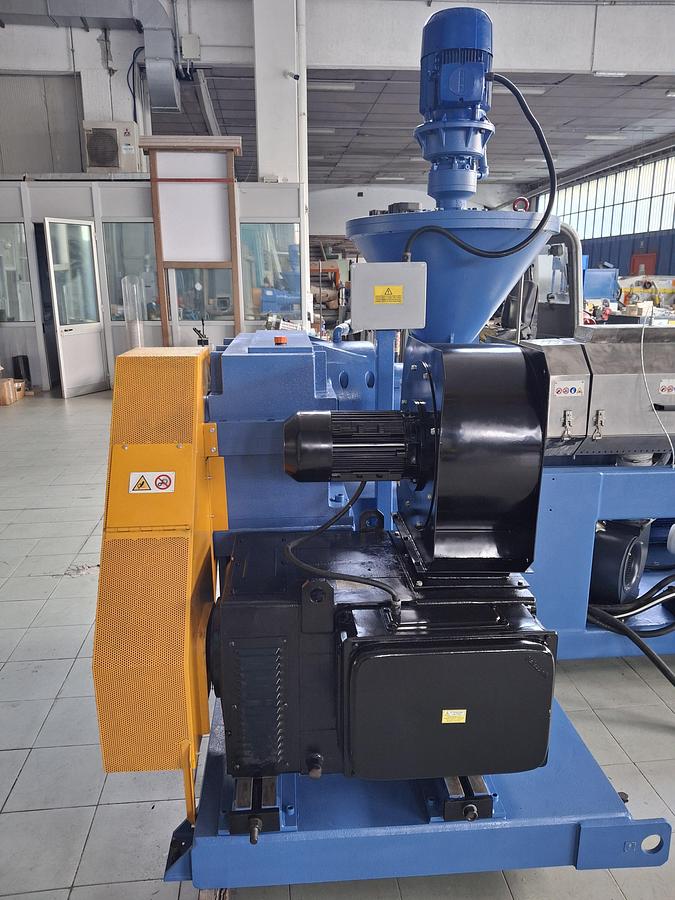 Refurbished extruder cdm prealpina,500 kg/h.+FIMIC ras400, pe,pp,pc,ps,abs , fully reconditioned,ready-to-go