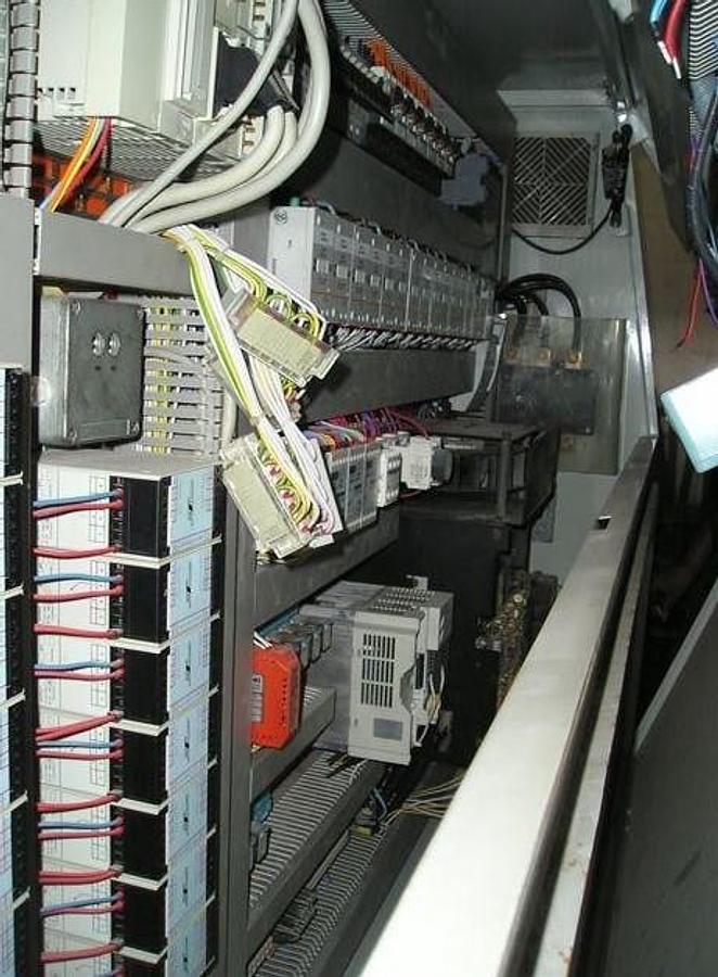 Refurbished KRAUSS MAFFEI KMD90 twin screw priofile extruder