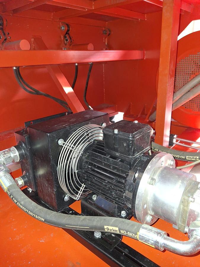 Refurbished single shaft shredder 1500 mm 90 kw weima 2015