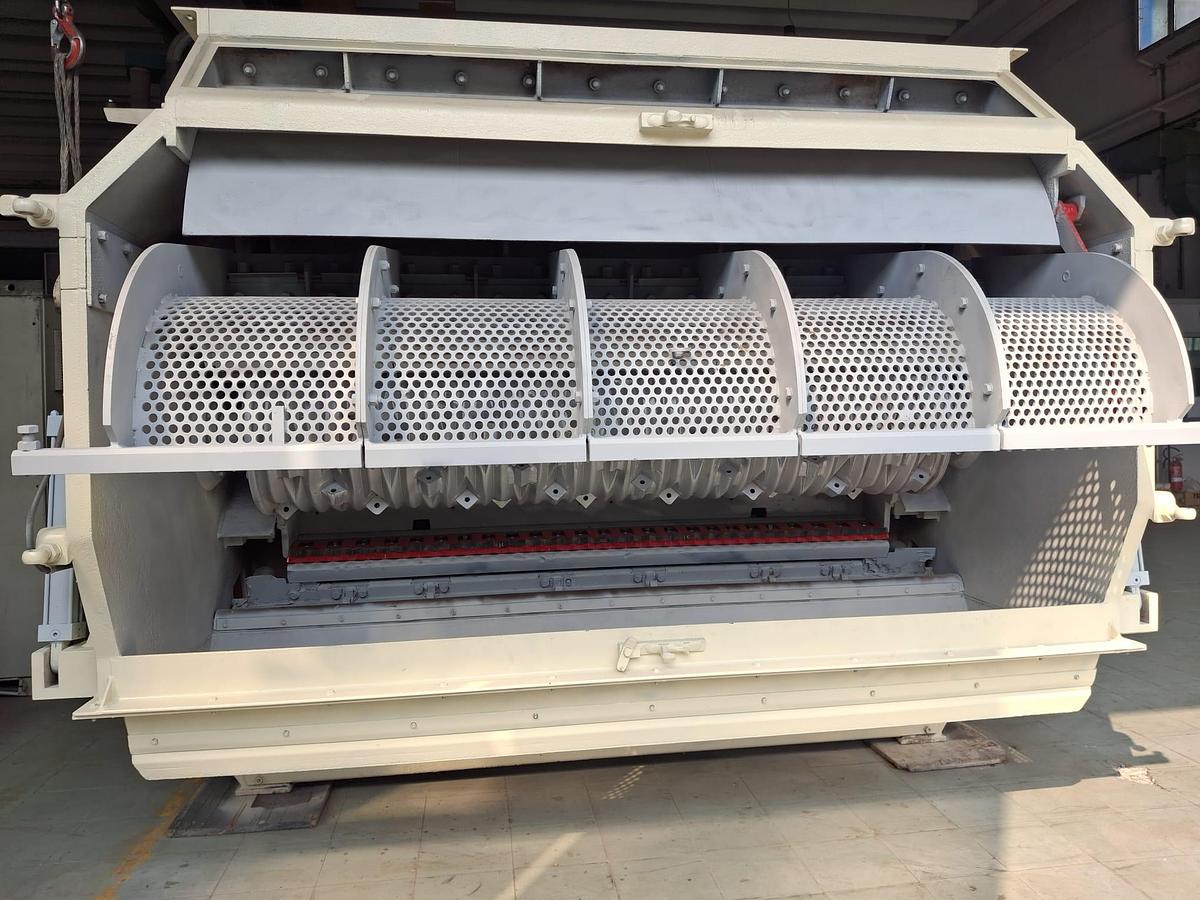 Refurbished vecoplan vaz 2500 HiTorque MNF-T 247 kw or 203 kw drive top ram reconditioned - Atex