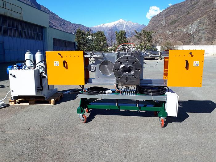 SEMI-AUTOMATIC SCREENCHANGERS Ø 30-400 mm.