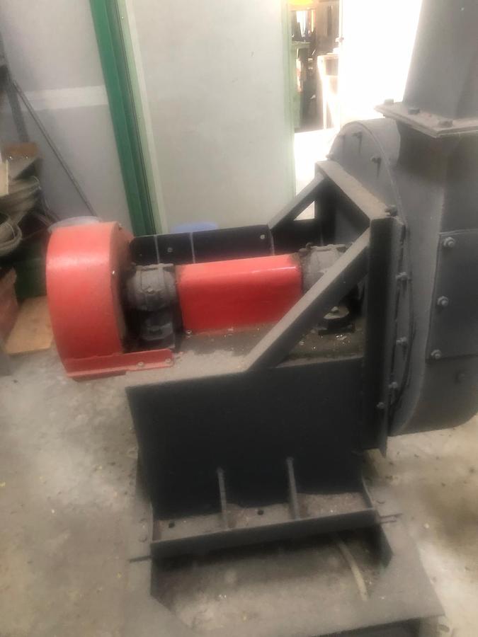 Used MOLINARI GRANULATOR 1200 mm.75 kw STAGGERED CUT