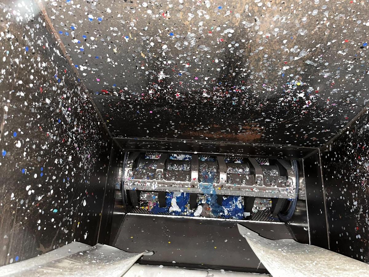 Refurbished MECCANOPLASTICA 1000 mm 75 kw,