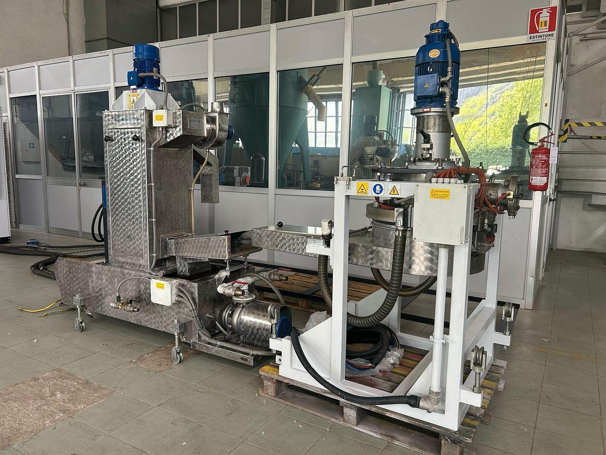 Used USED TECNOVA EXTRUSION LINE 130 mm.500-600 kg/h